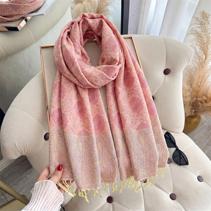 Blush Pink Vintage Paisley Jac - огляд і ціна Shawl Wrap Winter